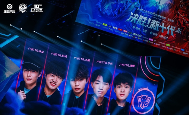 阿芳在对墨 阿芳在对墨